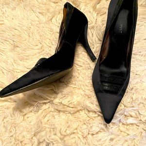 Nine West dressy high heeled shoes with sparkle accents